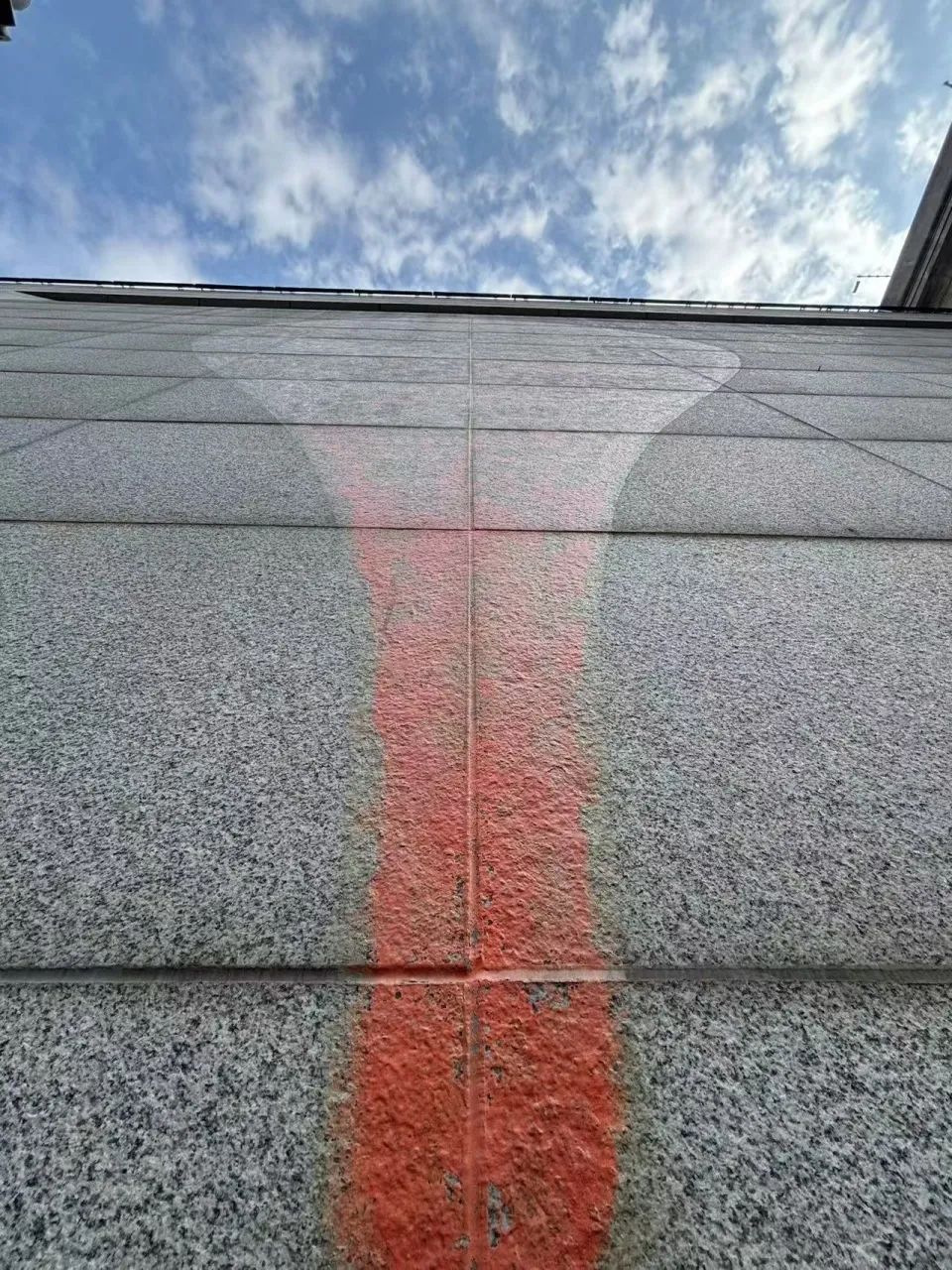 DƬ
